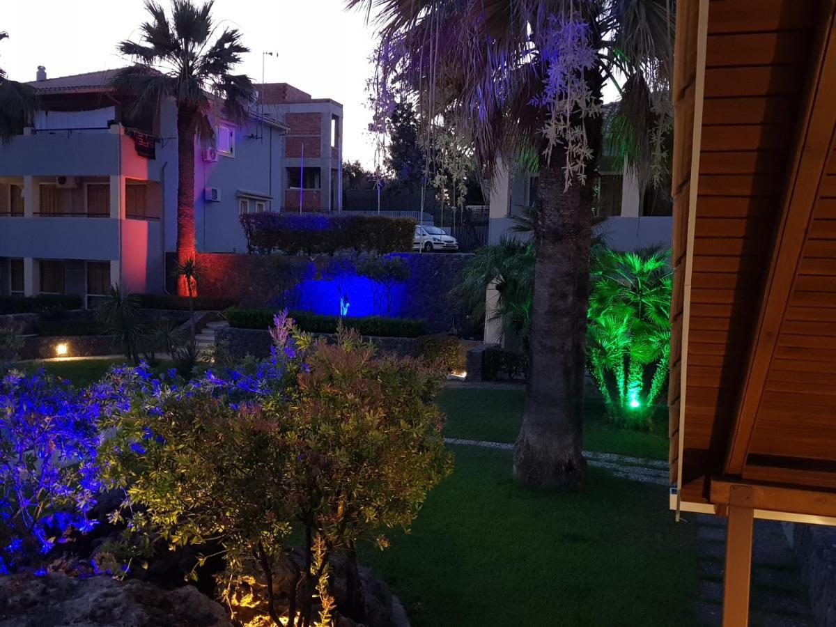Asteraki Aparthotel Гоувия Экстерьер фото