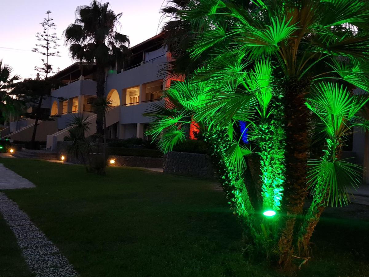 Asteraki Aparthotel Гоувия Экстерьер фото