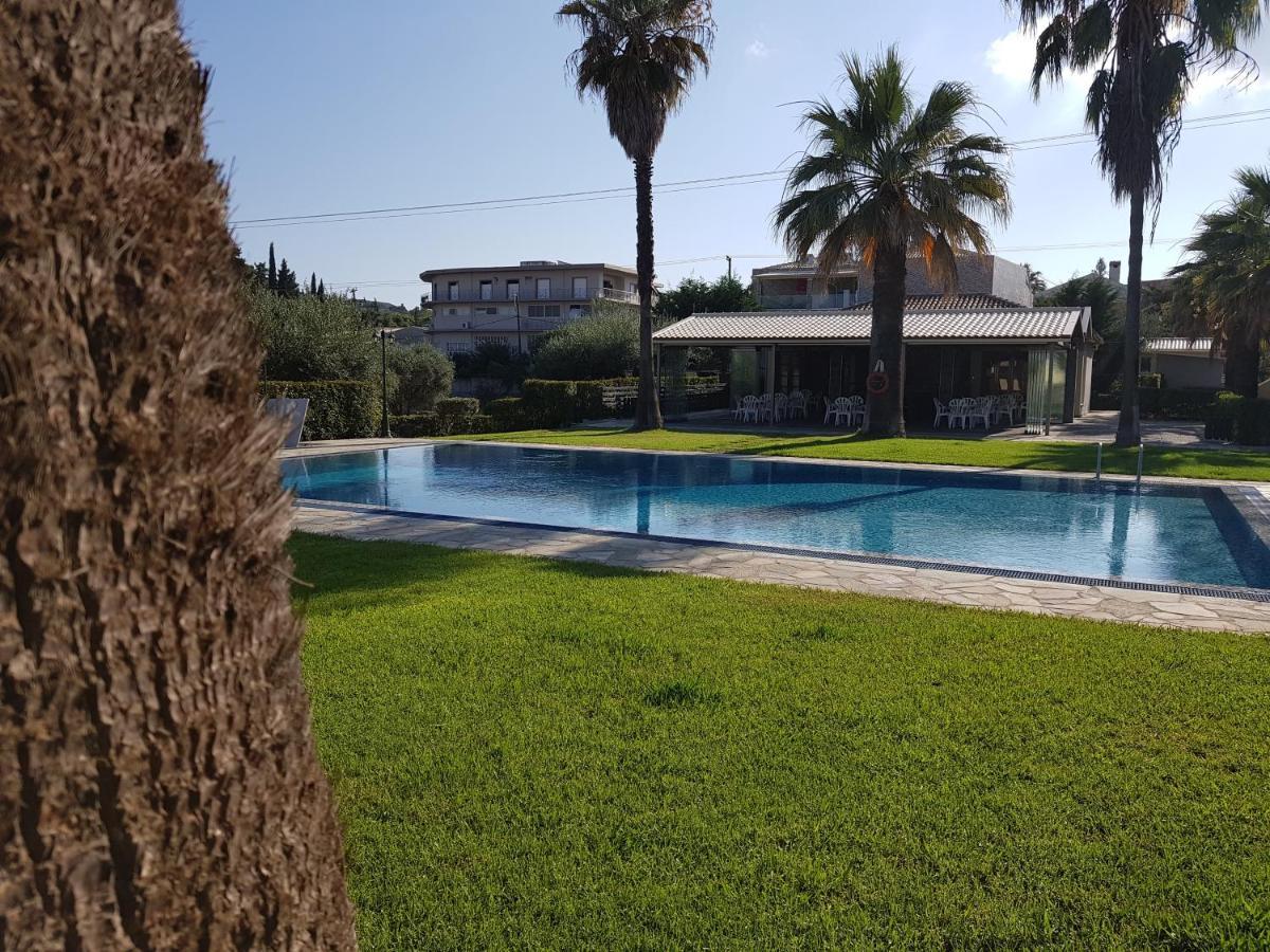 Asteraki Aparthotel Гоувия Экстерьер фото