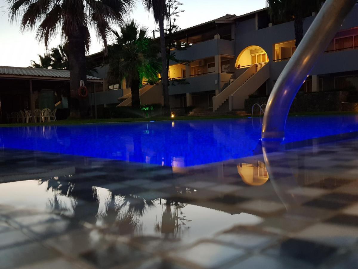 Asteraki Aparthotel Гоувия Экстерьер фото