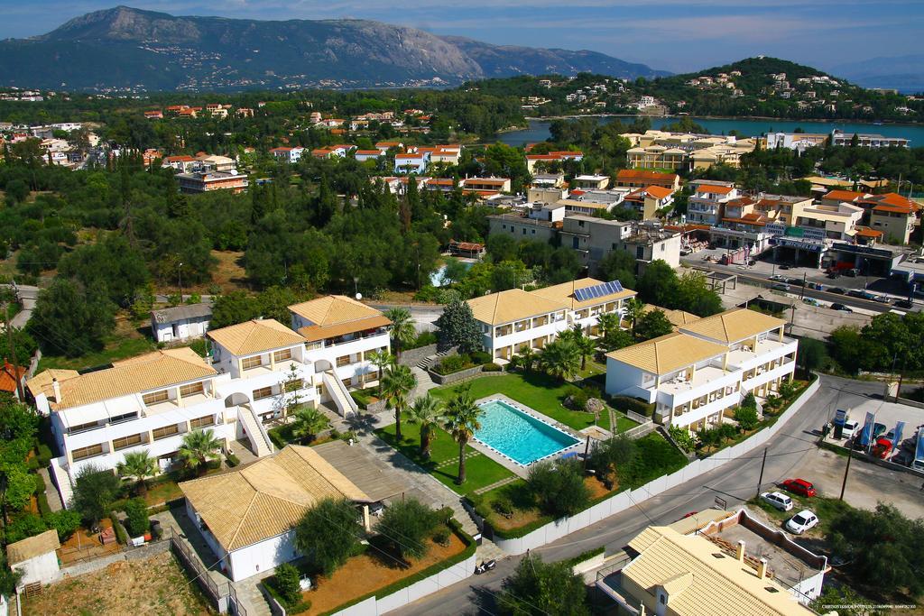 Asteraki Aparthotel Гоувия Экстерьер фото